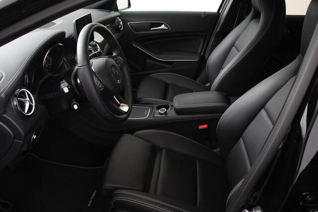 Mercedes-Benz GLA-KLASSE 180 Automaat AMG UrbanStyle | Navigatie | Climate Control | Leder interieur | 19"Lichtmetalen velgen |