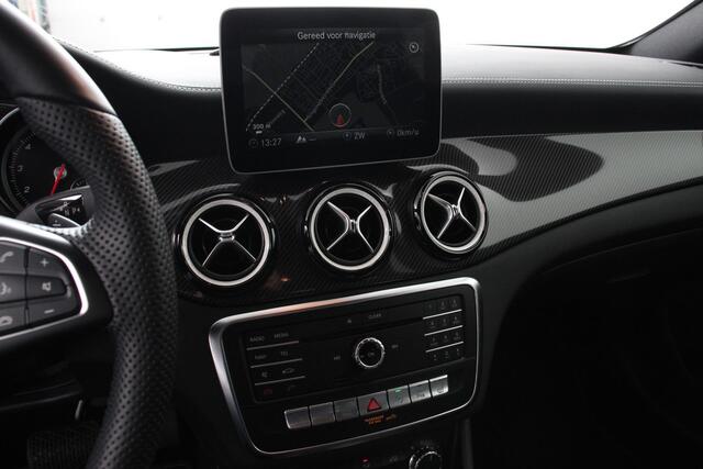 Mercedes-Benz GLA-KLASSE 180 Automaat AMG UrbanStyle | Navigatie | Climate Control | Leder interieur | 19"Lichtmetalen velgen |