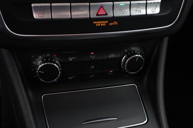 Mercedes-Benz GLA-KLASSE 180 Automaat AMG UrbanStyle | Navigatie | Climate Control | Leder interieur | 19"Lichtmetalen velgen |