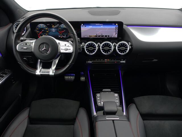 Mercedes-Benz GLA-KLASSE 250 4MATIC AMG Night Edition Aut- Panodak I Sfeerverlichting I Carplay I Xenon Led I Alcantara Sport Interieur
