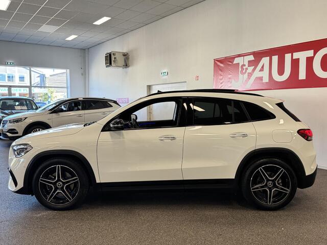 Mercedes-Benz GLA-KLASSE 200 4MATIC AMG-LINE PANORAMADAK, AMBIENTE LIGHT, NAVIGATIE, LED