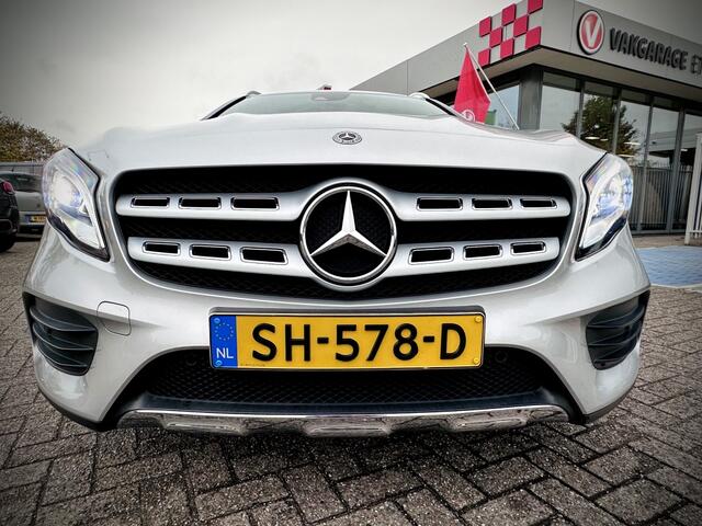 Mercedes-Benz GLA-KLASSE 180 Bus. Sol. AMG AUTOMAAT / TREKHAAK / LED / STOELVERWARMING