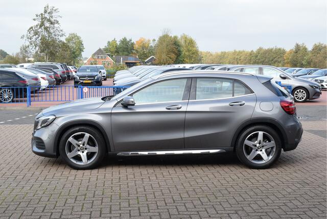 Mercedes-Benz GLA-KLASSE 180 Business Solution AMG Automaat