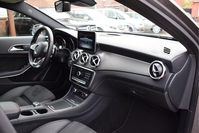 Mercedes-Benz GLA-KLASSE 180 Business Solution AMG Automaat