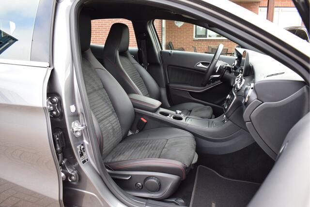 Mercedes-Benz GLA-KLASSE 180 Business Solution AMG Automaat