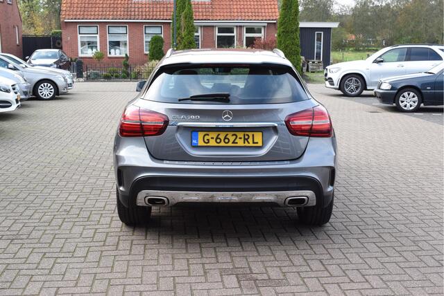 Mercedes-Benz GLA-KLASSE 180 Business Solution AMG Automaat