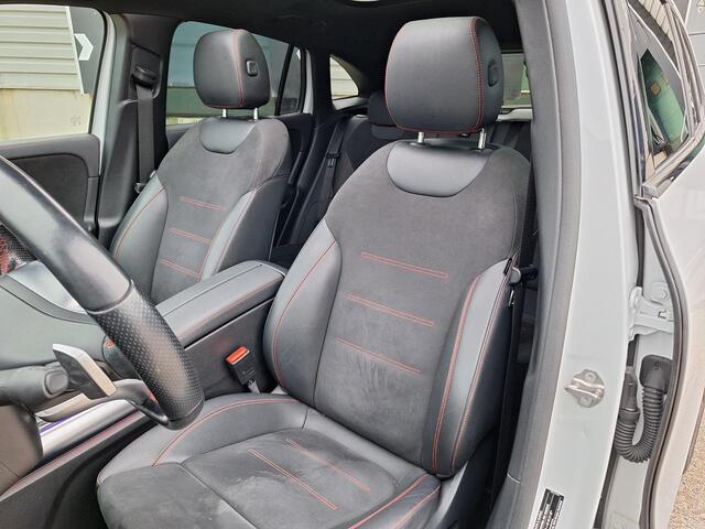 Mercedes-Benz GLA-KLASSE 250 e AMG Line | Panoramadak | Achteruitrijcamera | Multibeam LED | Memory pakket | Elektrische achterklep