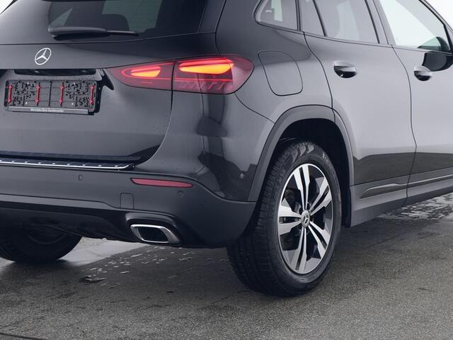 Mercedes-Benz GLA-KLASSE 250 e Face Lift Plug-In Hybride | Trekhaak | Panorama Schuif-Kanteldak | Night Pakket | 11 kW Laden | Stuur en stoelverwarming | Inclusief 24 maanden MB Certified garantie voor Europa.
