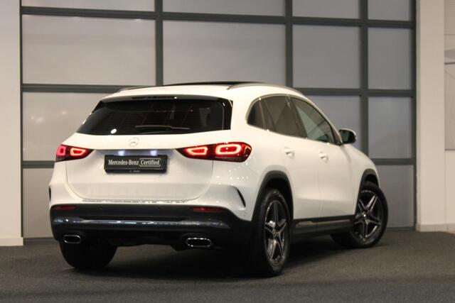 Mercedes-Benz GLA-KLASSE 180 Business Solution AMG Panorama dak