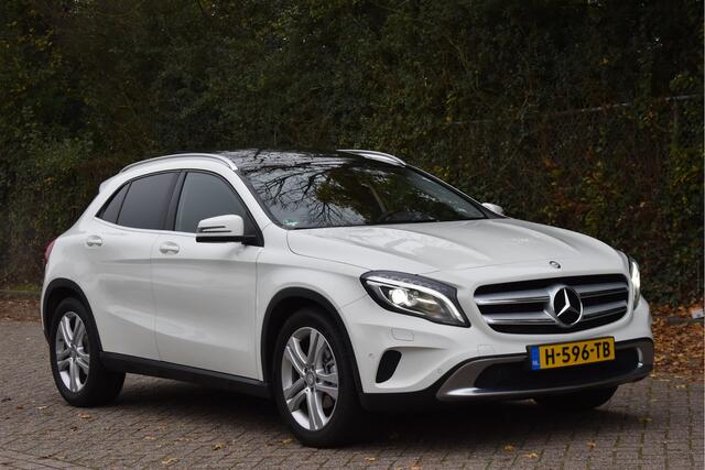 Mercedes-Benz GLA-KLASSE 180 Ambition | Open dak | Stoelverwarming | Nav | Cruise Contr | Xenon | PDC rondom