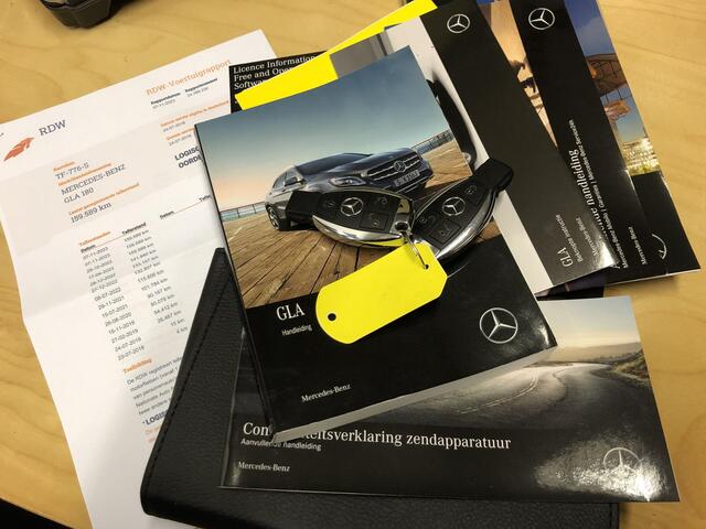Mercedes-Benz GLA-KLASSE 180 Business Solution