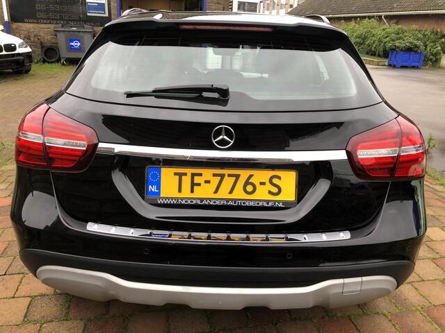 Mercedes-Benz GLA-KLASSE 180 Business Solution