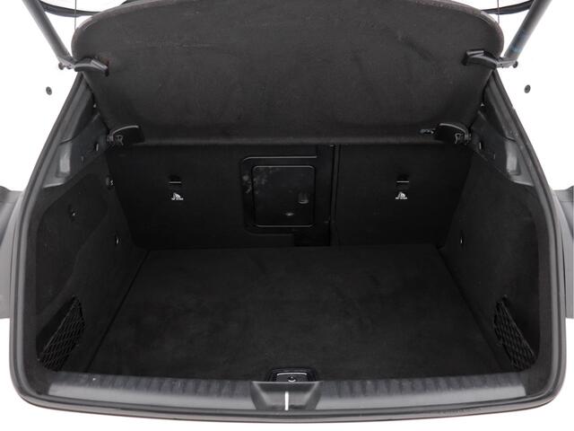 Mercedes-Benz GLA-KLASSE 45 AMG 4 Matic Premium-Plus Aut *PANO | RECARO-NAPPALEDER | KEYLESS | HARMAN/KARDON-AUDIO | FULL-LED | CAMERA | BLIND-SPOT | ECC | PDC | CRUISE | MEMORY | SPORT-SEATS | AMBIENTE-LIGHT*