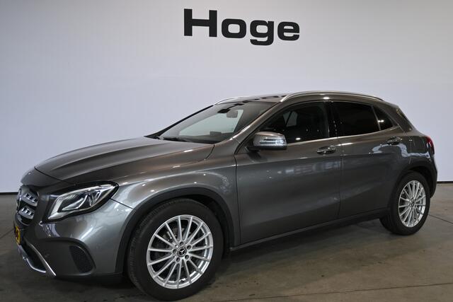 Mercedes-Benz GLA-KLASSE 180 Business Solution AMG Automaat Navigatie Leder PDC Cruise control Airco Stoelverwarming Inruil Mogelijk!