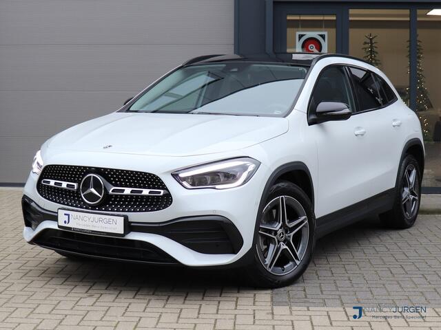 Mercedes-Benz GLA-KLASSE 250 e AMG | 8G Aut | Alarmklasse 3 | Ambiente Light | Business | Elektr. Panorama Schuif/Kanteldak | LED | MBUX | Night | Wit Metallic | Dealeronderhouden |