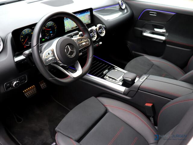 Mercedes-Benz GLA-KLASSE 250 e AMG | 8G Aut | Alarmklasse 3 | Ambiente Light | Business | Elektr. Panorama Schuif/Kanteldak | LED | MBUX | Night | Wit Metallic | Dealeronderhouden |
