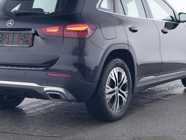 Mercedes-Benz GLA-KLASSE 250 e Face Lift Plug-In Hybride | Trekhaak | tot 11 kW laden | Stuur en stoelverwarming | Led koplampen | Spiegel pakket | Inclusief 24 maanden MB Certified garantie voor Europa.
