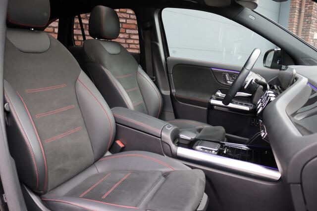 Mercedes-Benz GLA-KLASSE 250 e AMG Line Aut8 | Panoramadak | Distronic+ | Memory | HUD | Keyless Go | Surround Camera | Sfeerverlichting | Augmented Reality | Multibeam LED |