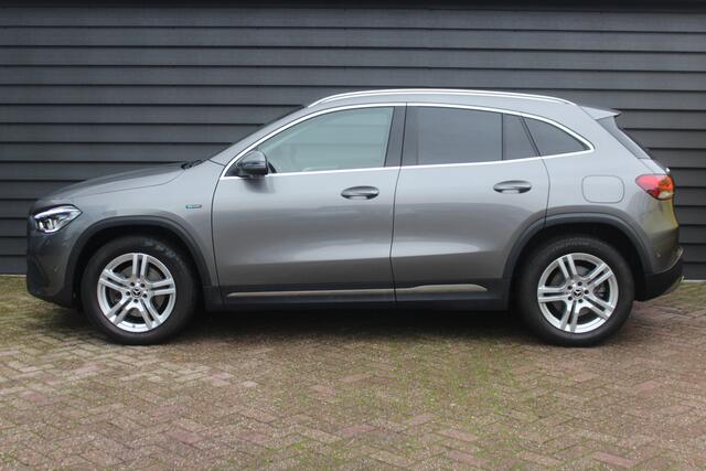Mercedes-Benz GLA-KLASSE 250 e Progressive - MBUX WIDESCREEN - CAMERA - CRUISE CONTR. - CARPLAY -