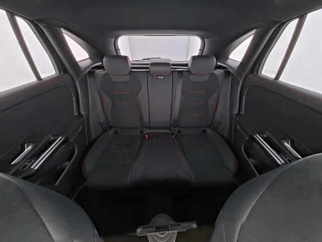 Mercedes-Benz GLA-KLASSE 250 e AMG Plug-In Hybride | Panorama Schuif-Kanteldak | AMG Styling | Spiegel-Paket | Keyless-Go | LED Koplampen | Inclusief 24 maanden MB Certified garantie voor Europa.