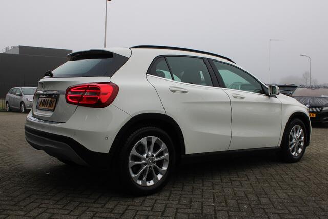 Mercedes-Benz GLA-KLASSE 180 AUT7 Ambition NAVI XENON CAMERA