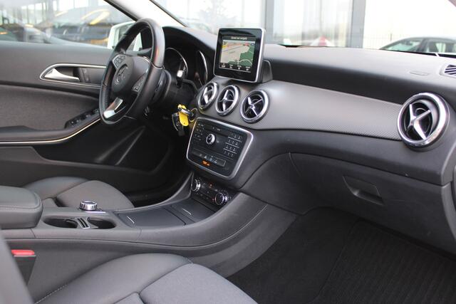 Mercedes-Benz GLA-KLASSE 180 AUT7 Ambition NAVI XENON CAMERA