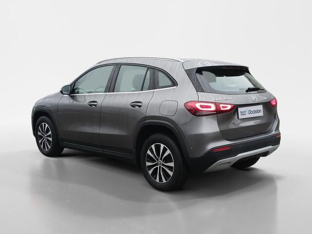 Mercedes-Benz GLA-KLASSE 250 e Business Solution Luxury Limited Pano-dak Leder Camera Memory Stoelen LED