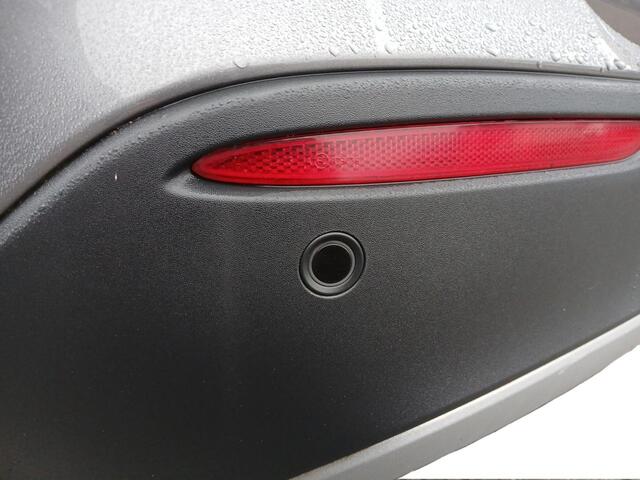 Mercedes-Benz GLA-KLASSE 250 e Business Solution Luxury Limited Pano-dak Leder Camera Memory Stoelen LED