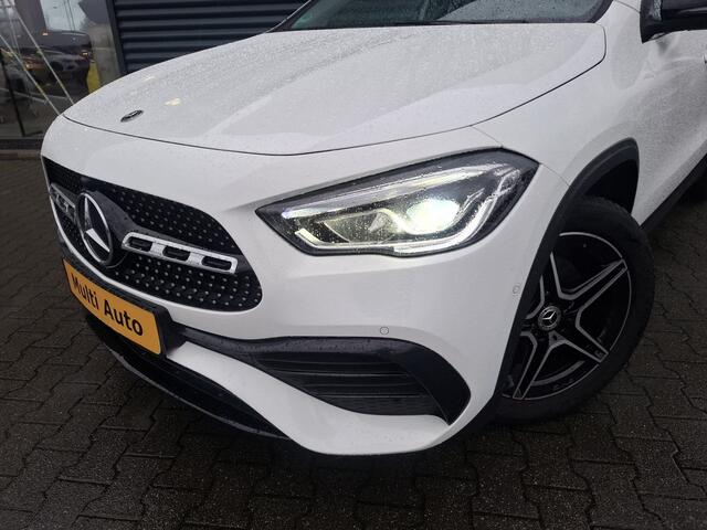 Mercedes-Benz GLA-KLASSE 250 e AMG Line Night Plug in Hybrid 218pk PHEV | Alcantara Sportstoelen | Widescreen Navi | Apple Carplay | L.M. 19" | Cruise Control | DAB |