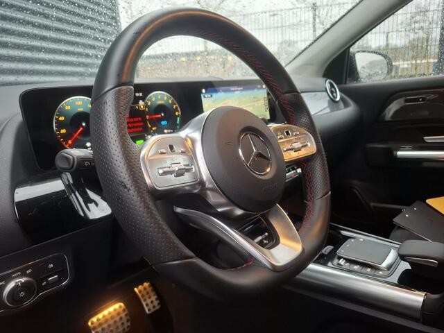 Mercedes-Benz GLA-KLASSE 250 e AMG Line Night Plug in Hybrid 218pk PHEV | Alcantara Sportstoelen | Widescreen Navi | Apple Carplay | L.M. 19" | Cruise Control | DAB |