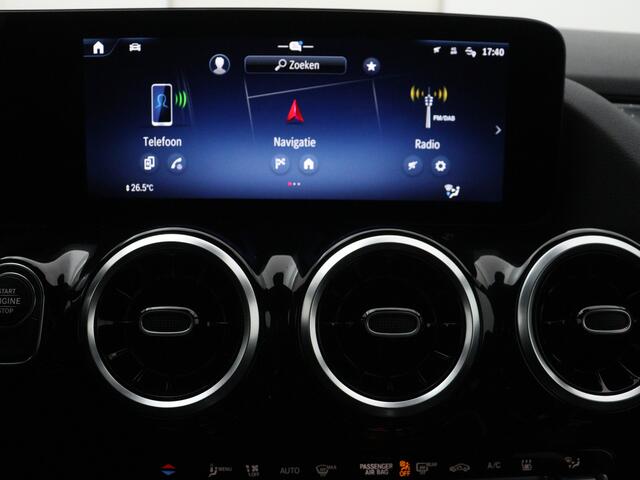 Mercedes-Benz GLA-KLASSE 250 e Business Line | Lichtmetalen velgen | MBUX wide screen | Navigatie | Parking support met camera achter | Inclusief 24 maanden MB Certified garantie voor Europa.