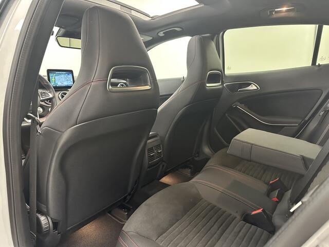 Mercedes-Benz GLA-KLASSE 180 AMG Night Ed. | Panoramadak | Keyless-Go | 19'' |