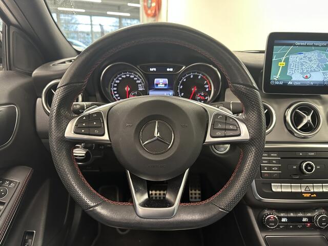 Mercedes-Benz GLA-KLASSE 180 AMG Night Ed. | Panoramadak | Keyless-Go | 19'' |