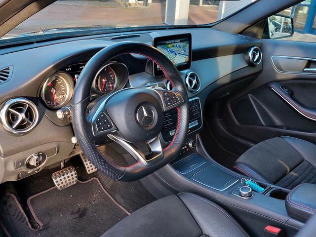 Mercedes-Benz GLA-KLASSE 180 122pk Automaat Business Solution AMG | Origineel NL | Navi + Apple Carplay+Android Auto | Clima | Cruise | Pdc V+A+Assist+Camera | Licht+Regensensor | Stoelverwarming | 18''lm