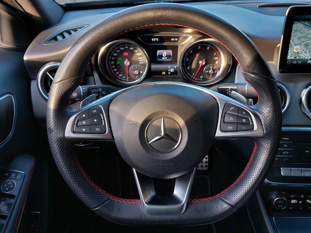 Mercedes-Benz GLA-KLASSE 180 122pk Automaat Business Solution AMG | Origineel NL | Navi + Apple Carplay+Android Auto | Clima | Cruise | Pdc V+A+Assist+Camera | Licht+Regensensor | Stoelverwarming | 18''lm