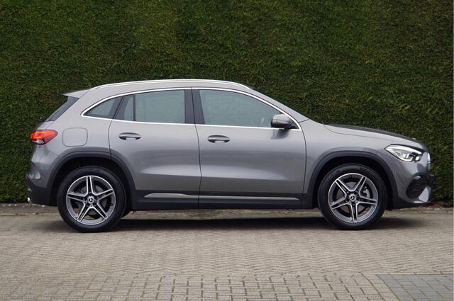 Mercedes-Benz GLA-KLASSE GLA 250 e AMG Line | Trekhaak Widescreen Camera