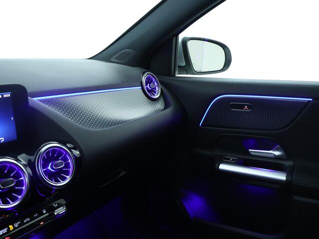 Mercedes-Benz GLA-KLASSE 250 e Progressive | Trekhaak | Keyless Go | Sfeerverlichting | Car Play | LED | Stoelverwarming | Inclusief 24 maanden MB Certified garantie voor Europa.