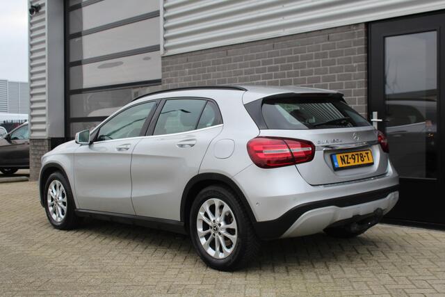 Mercedes-Benz GLA-KLASSE 180 D Business Solution / Camera / Stoelverwarming / N.A.P.