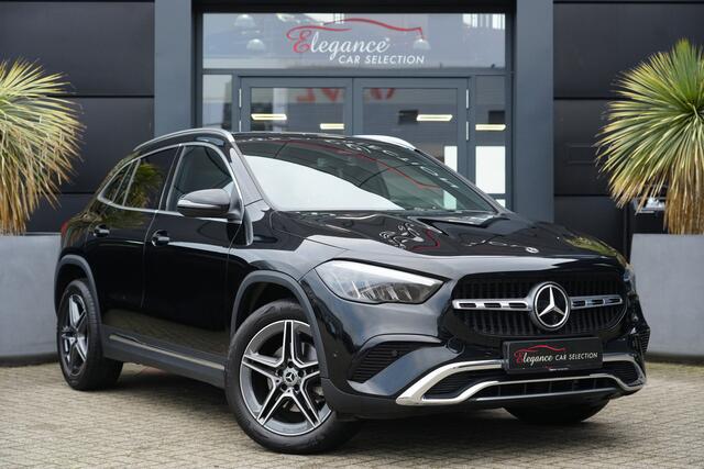 Mercedes-Benz GLA-KLASSE 180 Luxury Line 136pk Panoramadak/Stoelverwarming/Camera