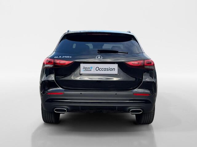 Mercedes-Benz GLA-KLASSE 250 e AMG Line | PANO | 20" LICHTMETAAL | WIDESCREEN | AMBIENT LIGHT | TREKHAAK |