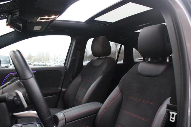 Mercedes-Benz GLA-KLASSE 250 e BUSINESS SOLUTION AMG LIMITED | SFEER VERLICHTING | PANORAMISCH SCHUIF/KANTEL DAK | MULTI BEAM LED KOPLAMPEN | APPLE CARPLAY/ANDROID AUTO | 360? CAMERA | DODEHOEK DETECTIE | ELEKTRISCH BEDIENBARE VOORSTOELEN MET GEHEUGENFUNCTIE | NIGHT PAKKET | 19" 