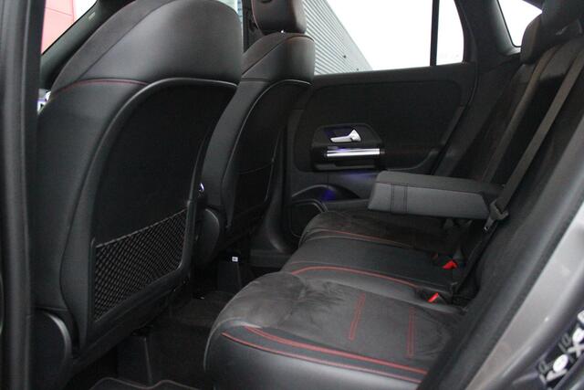 Mercedes-Benz GLA-KLASSE 250 e BUSINESS SOLUTION AMG LIMITED | SFEER VERLICHTING | PANORAMISCH SCHUIF/KANTEL DAK | MULTI BEAM LED KOPLAMPEN | APPLE CARPLAY/ANDROID AUTO | 360? CAMERA | DODEHOEK DETECTIE | ELEKTRISCH BEDIENBARE VOORSTOELEN MET GEHEUGENFUNCTIE | NIGHT PAKKET | 19" 