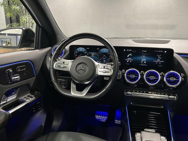 Mercedes-Benz GLA-KLASSE 250e AMG // Panoramadak // Trekhaak // Geheugen Stoelen // Sfeerverlichting // MultiBeam LED // Nightpakket // Keyless // Camera // Elek. Klep