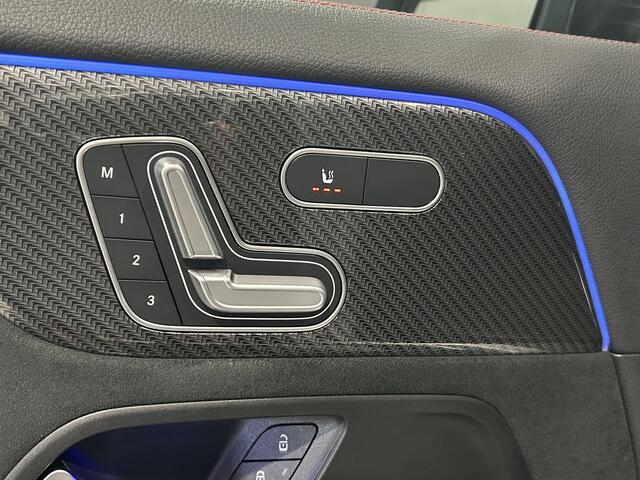 Mercedes-Benz GLA-KLASSE 250e AMG // Panoramadak // Trekhaak // Geheugen Stoelen // Sfeerverlichting // MultiBeam LED // Nightpakket // Keyless // Camera // Elek. Klep