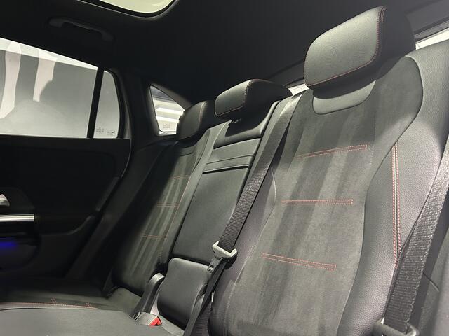 Mercedes-Benz GLA-KLASSE 250e AMG // Panoramadak // Trekhaak // Geheugen Stoelen // Sfeerverlichting // MultiBeam LED // Nightpakket // Keyless // Camera // Elek. Klep