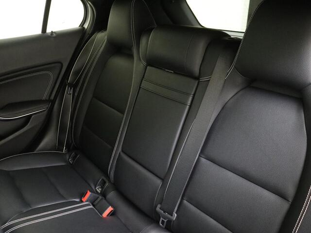 Mercedes-Benz GLA-KLASSE 180 Sport 122 PK Edition Premium Plus AMG Pakket | Navigatie | Camera | Automaat