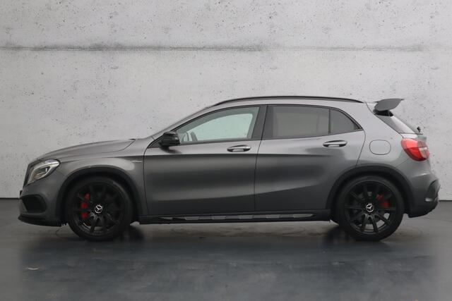 Mercedes-Benz GLA-KLASSE AMG 45 4MATIC Premium | Elektrisch glazen panoramadak | Lederen bekleding | LED