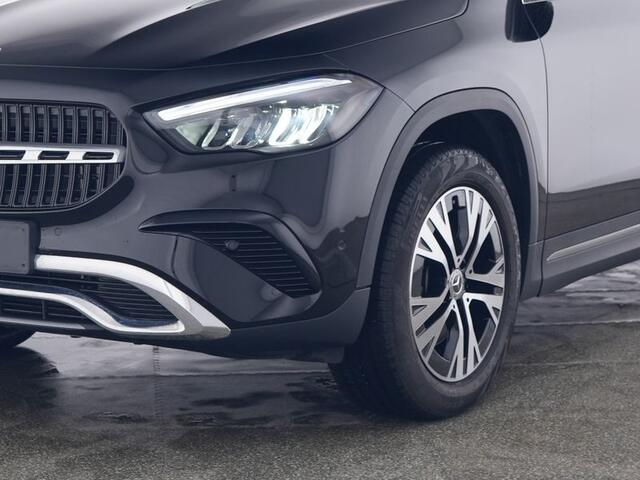 Mercedes-Benz GLA-KLASSE 250 e Face Lift Plug-In Hybride | Trekhaak | Laden 11kW | Stuur en Stoelverwarming | Led koplampen | Achteruitrijcamera | Inclusief 24 maanden MB Certified garantie voor Europa.