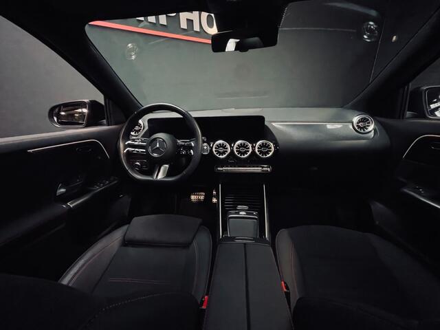 Mercedes-Benz GLA-KLASSE 250e Hybride AMG/Panorama/camera/new model/nightpakketpakket 19