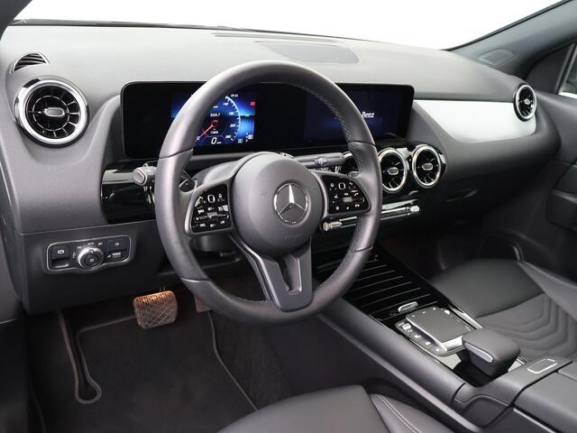 Mercedes-Benz GLA-KLASSE 180 Business Line